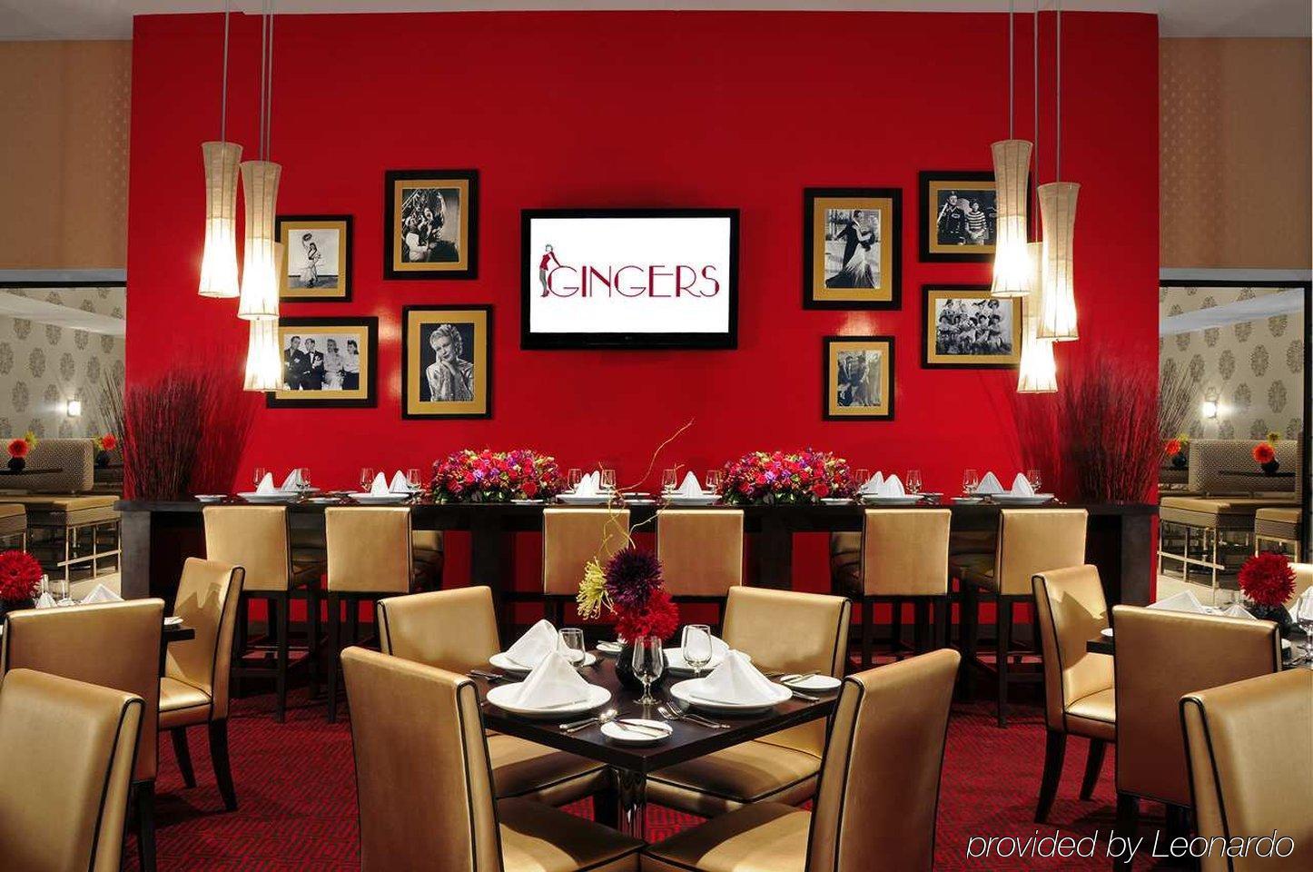 Doubletree Suites By Hilton Nyc - Times Square 뉴욕 레스토랑 사진