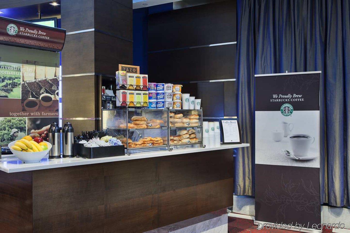 Doubletree Suites By Hilton Nyc - Times Square 뉴욕 레스토랑 사진