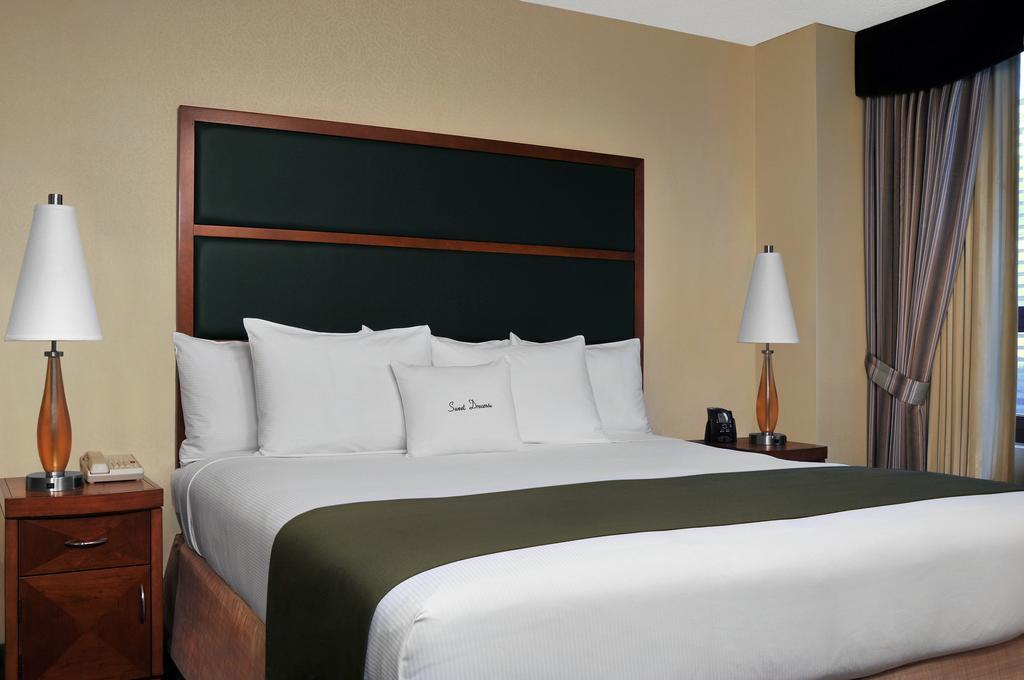 Doubletree Suites By Hilton Nyc - Times Square 뉴욕 객실 사진