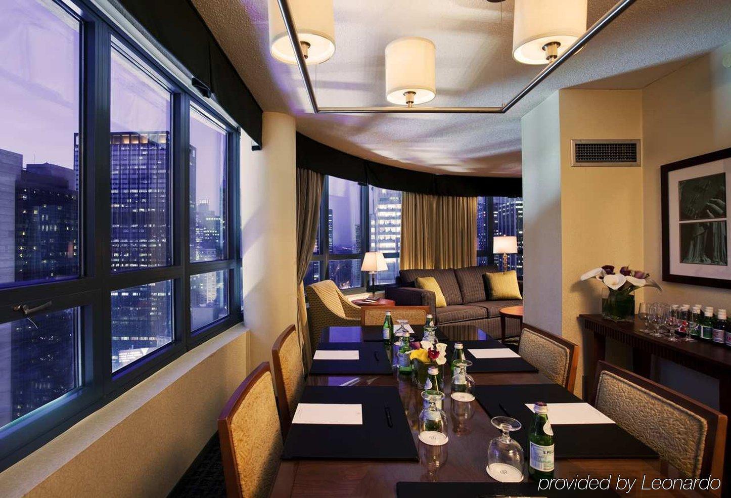 Doubletree Suites By Hilton Nyc - Times Square 뉴욕 객실 사진