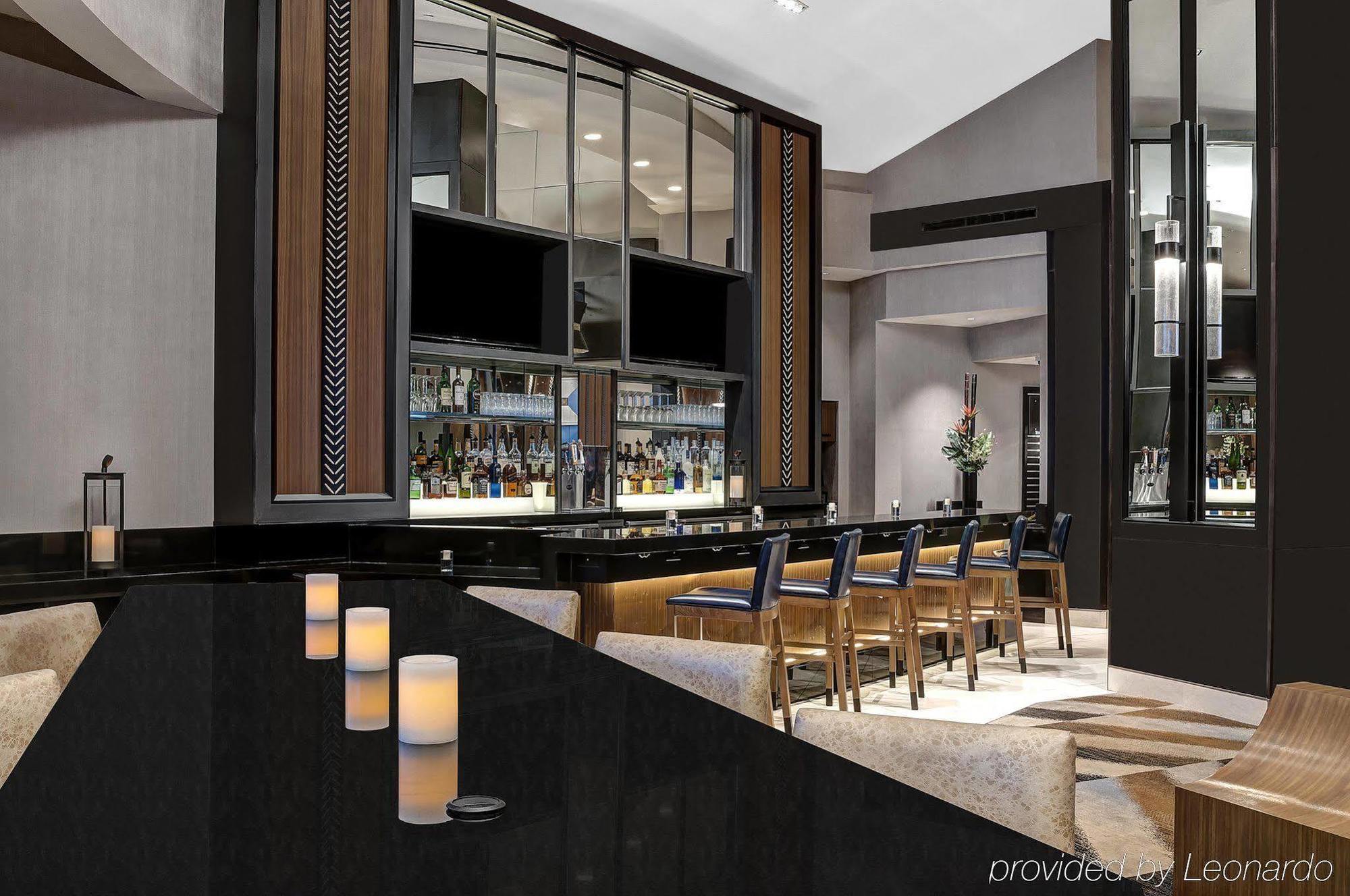 Doubletree Suites By Hilton Nyc - Times Square 뉴욕 외부 사진